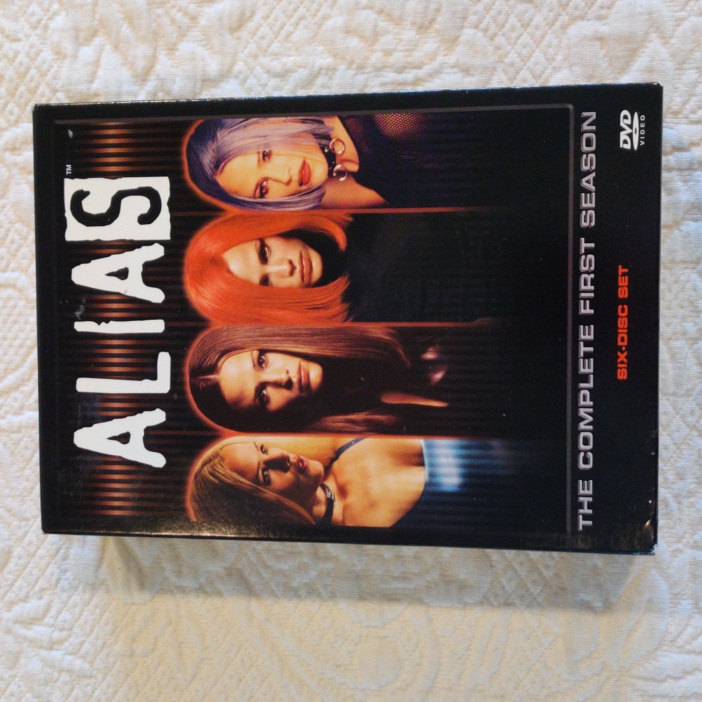Alias the Complete first Season Six Video Disc Set Featuring Jennifer Gardner